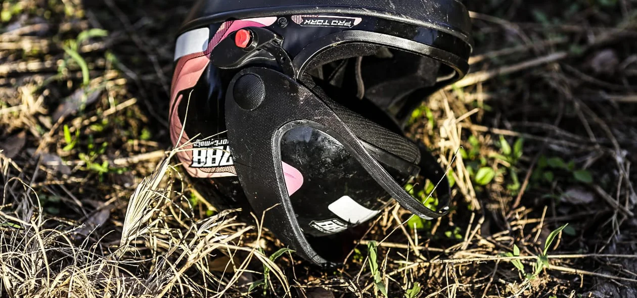 Capacete da vítima