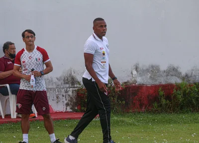 Carlos Alberto, técnico do Fluminense-PI