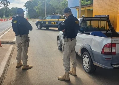 Carro recuperado pela PRF