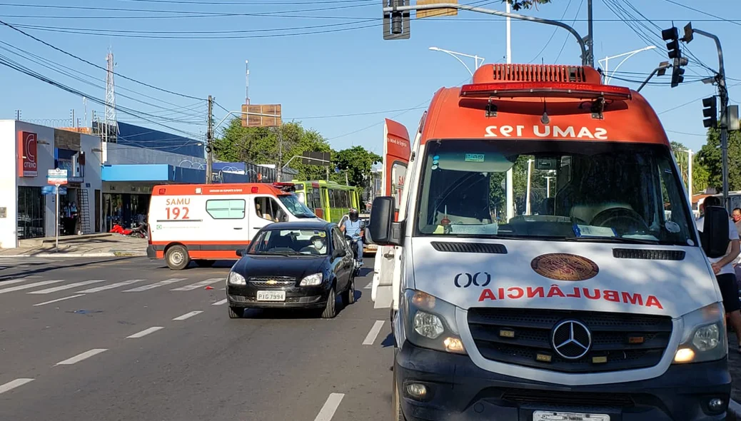 Colisão entre motos deixa dois feridos na Frei Serafim em Teresina
