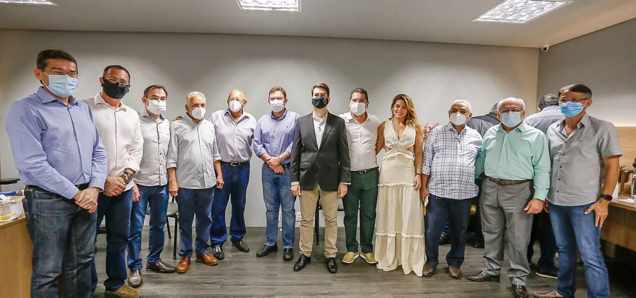 Dr. Pessoa com os empresários