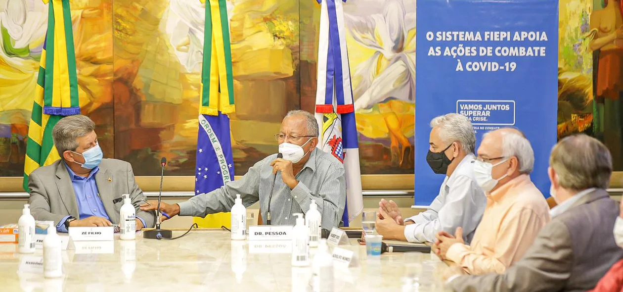 Dr. Pessoa discursando