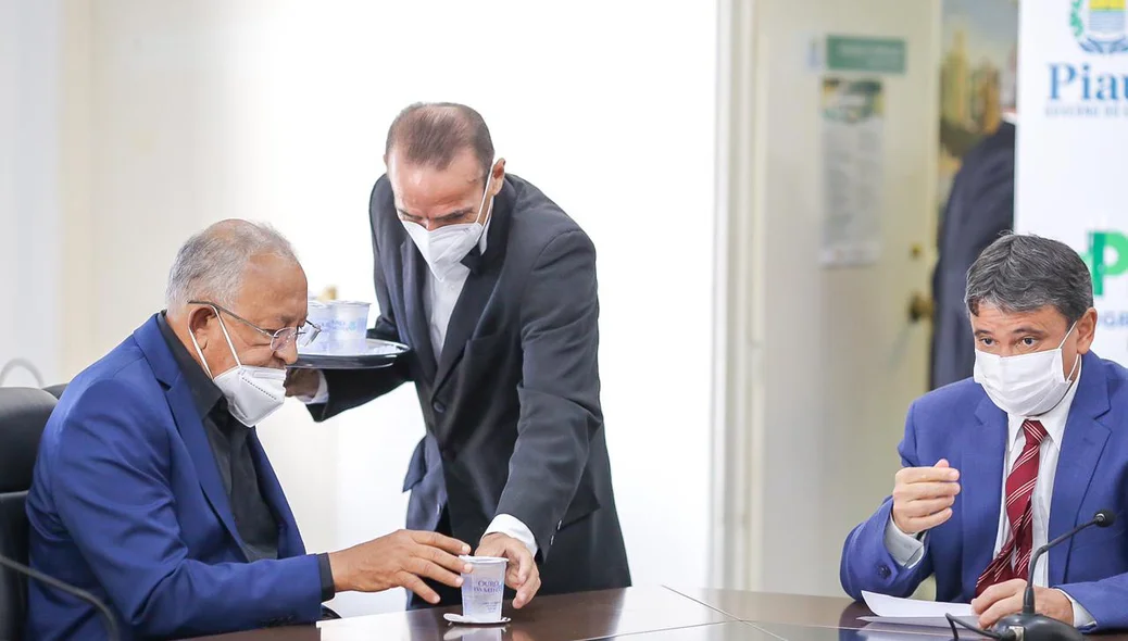 Dr. Pessoa e Wellington Dias se reuniram nesta segunda