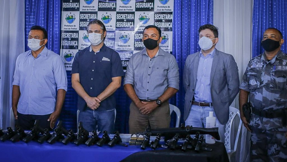 Fábio Abreu, Roger Linhares, Antônio Abreu, Cadena Júnior e comandante da GCM