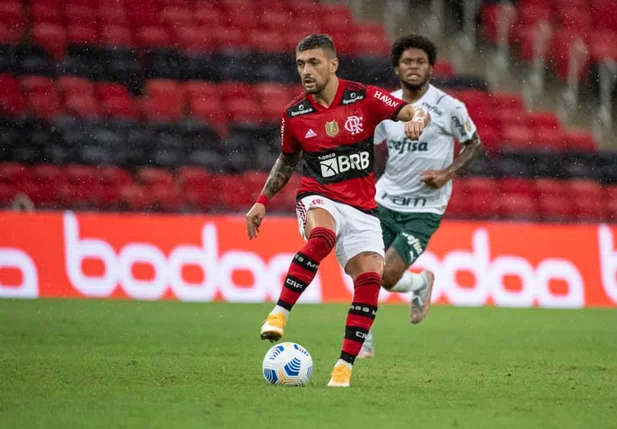 Flamengo vence o Palmeiras na estreia do Brasileirão