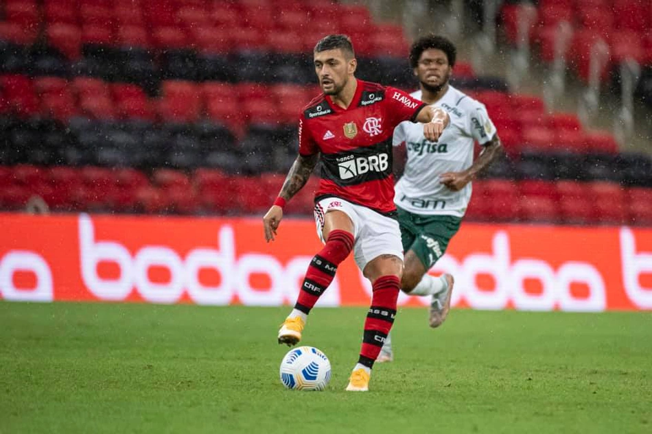 Flamengo vence o Palmeiras na estreia do Brasileirão