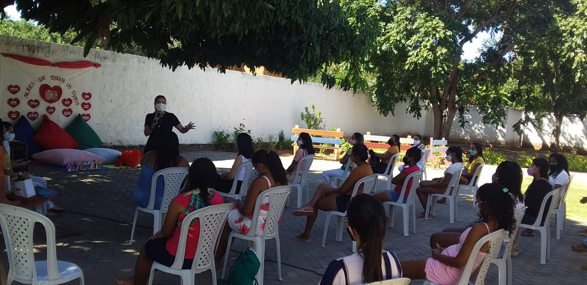 Fundação Wall Ferraz promove “dia de beleza” na zona rural de Teresina