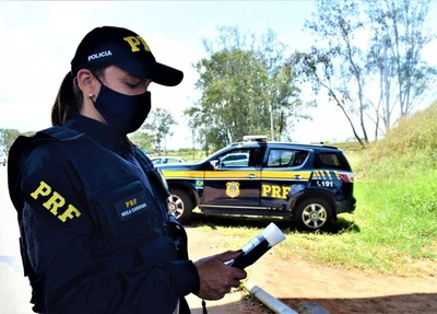 Homem é preso acusado de pilotar moto embriagado