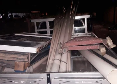 Material recuperado pelos policiais do 12º DP