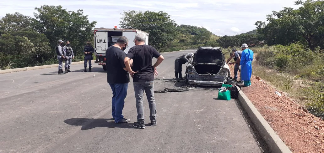 Peritos e IML no local da ocorrência em Timon