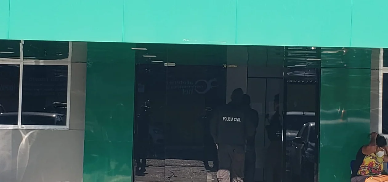 Polícia Civil cumpre mandados de prisão e busca e apreensão