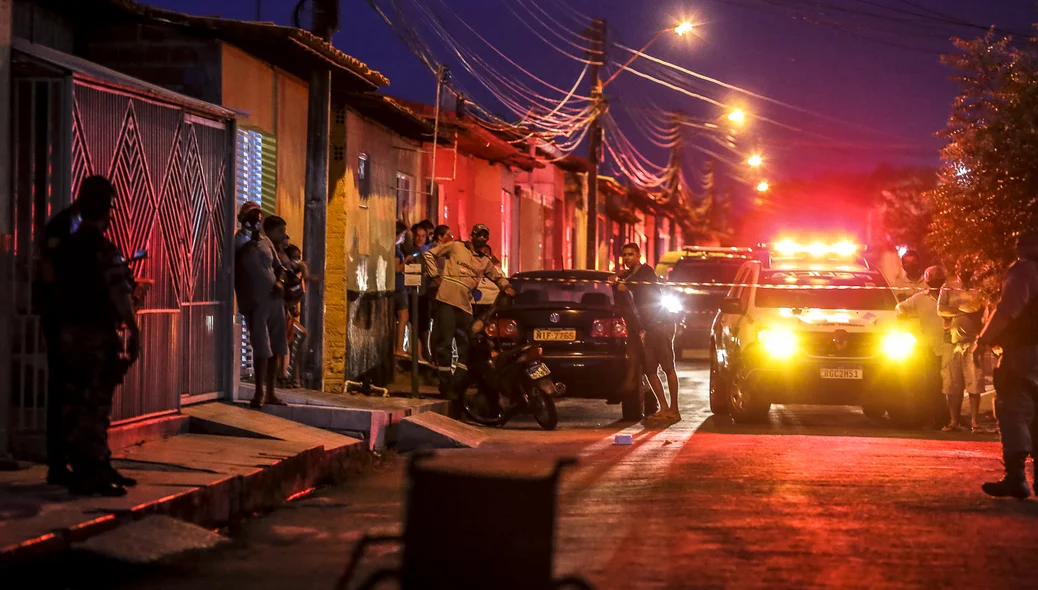 Polícia militar esteve no local