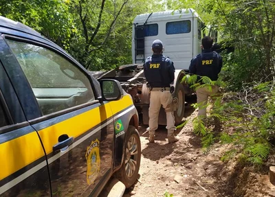 PRF recupera veículo roubado em Picos