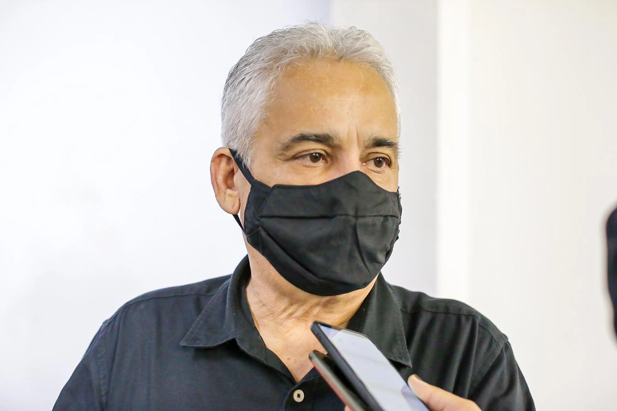 Robert Rios