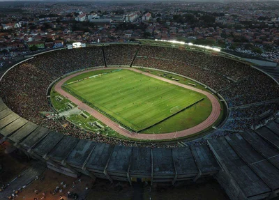 Sampaio x Moto Club. Estádio Castelão, São Luís, Maranhão.