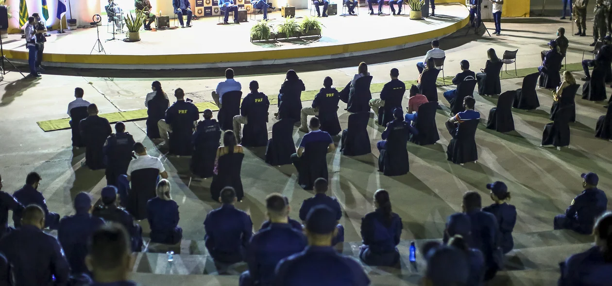 A solenidade acontece na noite desta quarta-feira