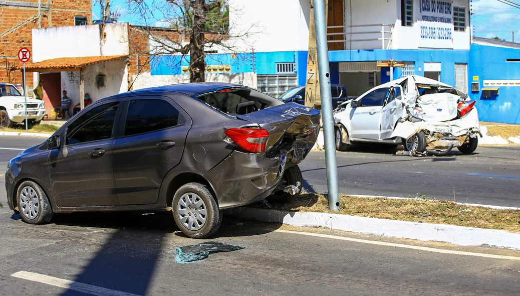 Carros envolvidos no acidente