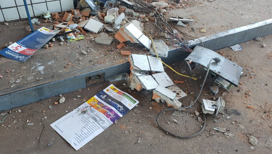 Destroços do cofre