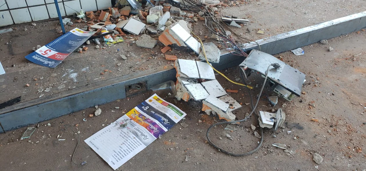 Destroços do cofre