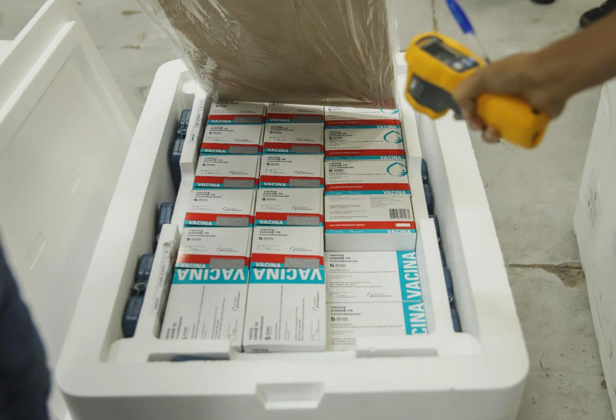 Doses da AstraZeneca
