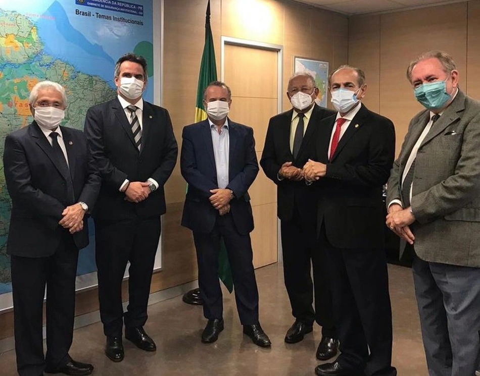 Dr. Pessoa reunido com senadores piauienses e o ministro Rogério Marinho