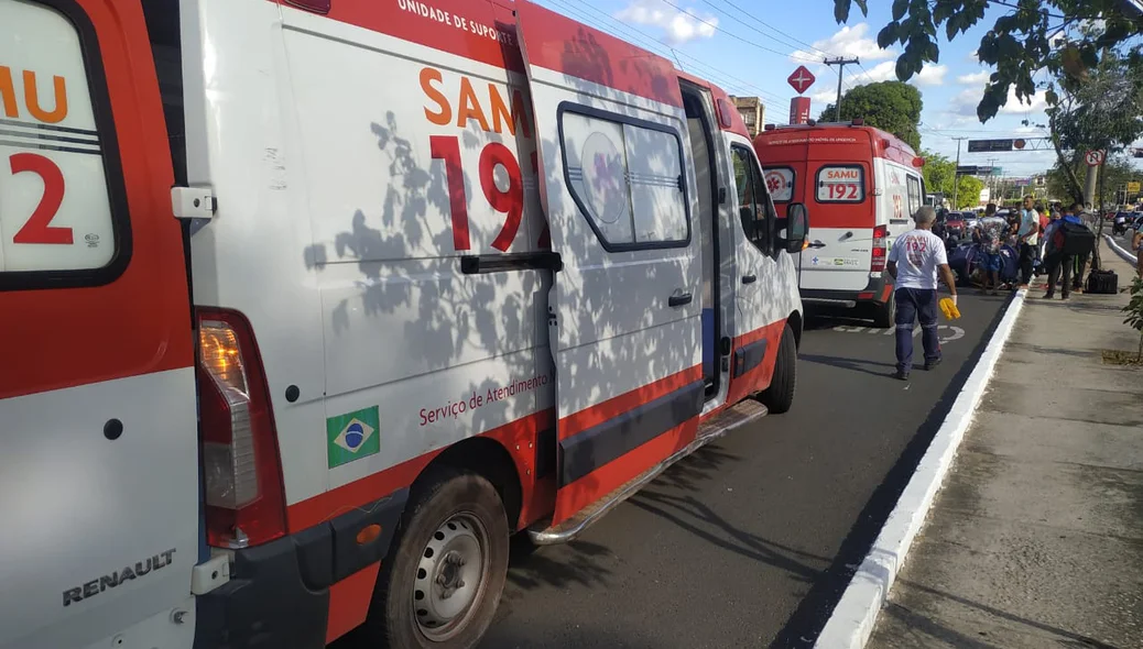 Foram necessárias duas ambulâncias para as vítimas