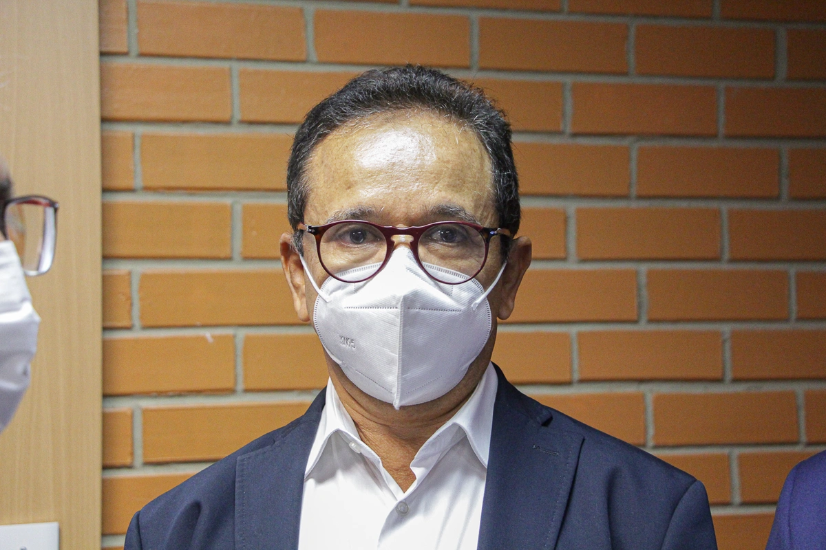 Dr. Hélio