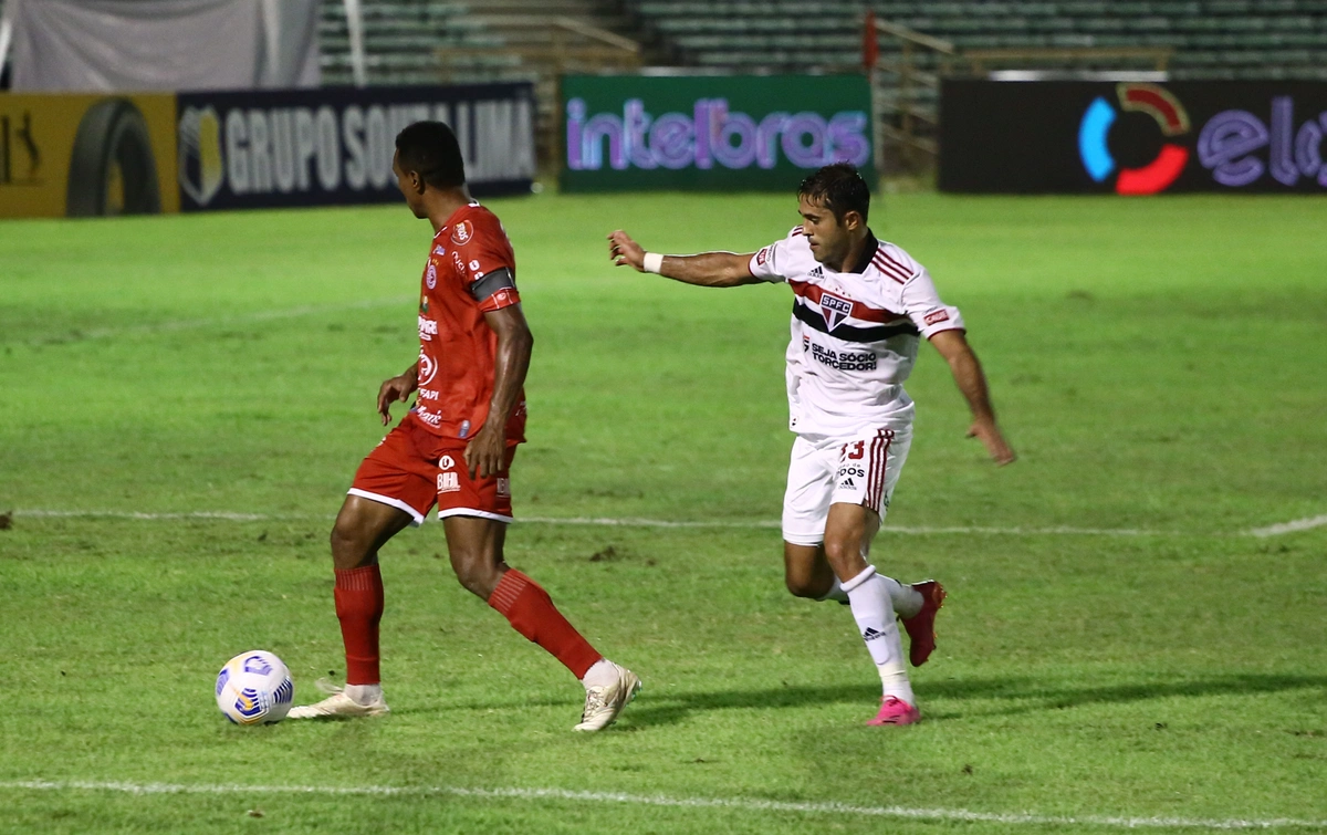 Jogo entre 4 de Julho e São Paulo