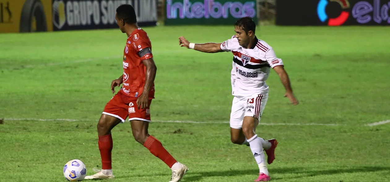 Jogo entre 4 de Julho e São Paulo