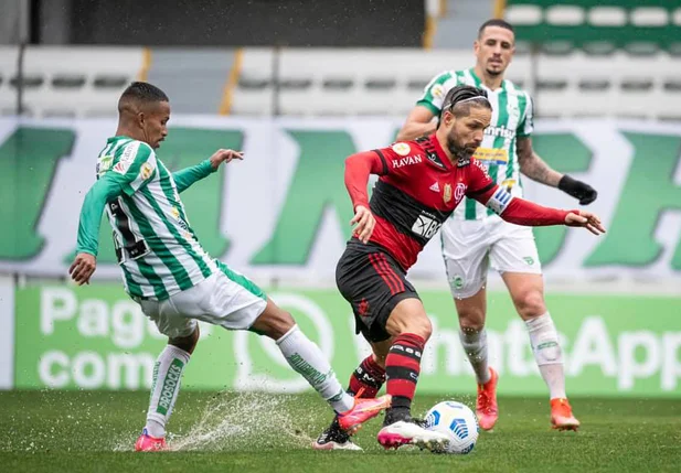 Juventude vence o Flamengo
