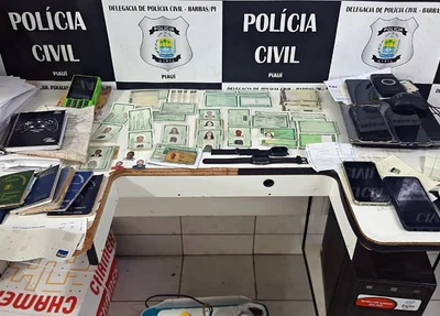 Material apreendido com a dupla