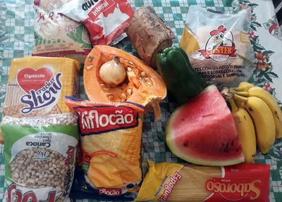 Merenda enviada pela Prefeitura de Teresina para alunos da rede municipal