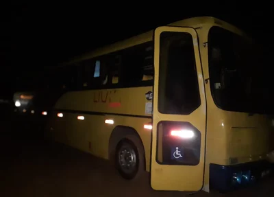 Ônibus envolvido no incidente