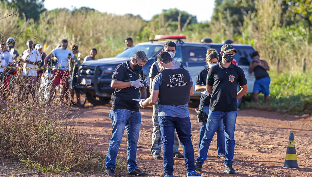 Polícia colhendo informações