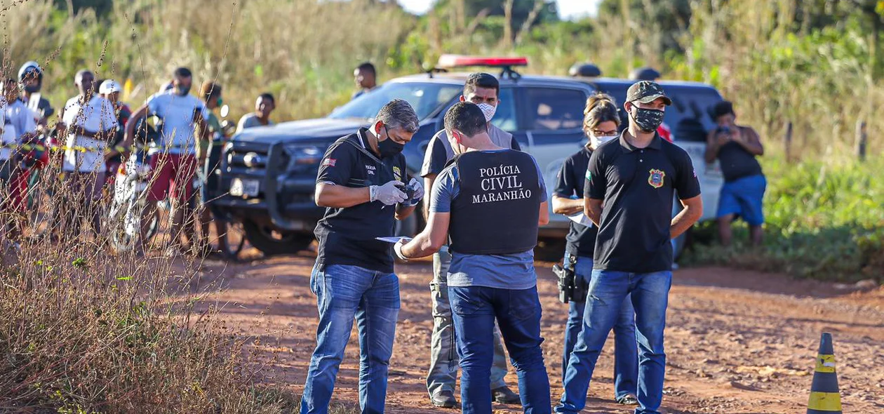 Polícia colhendo informações
