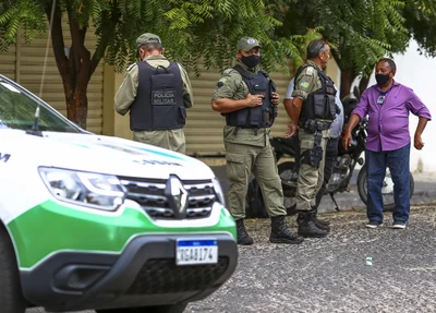 Polícia Militar no local