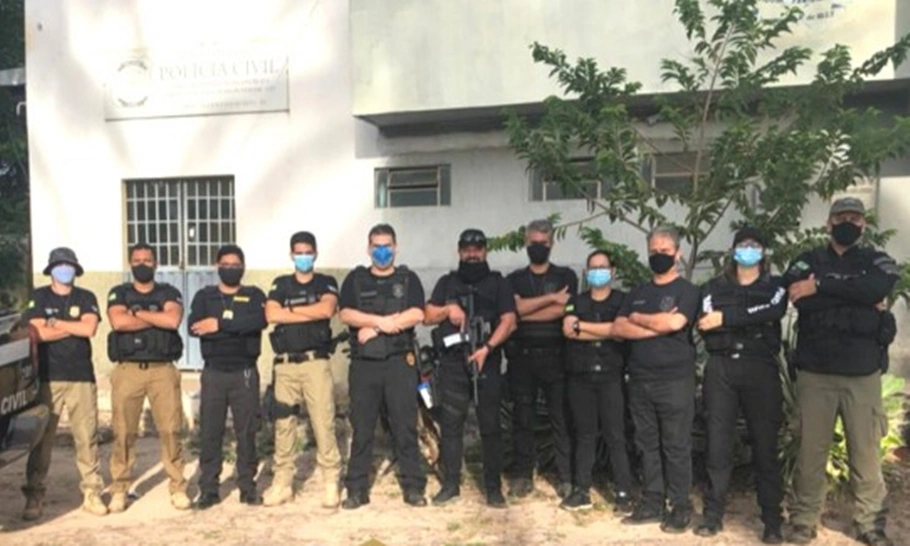 Policiais civis cumprem mandados no Piauí