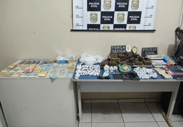 Polícias civil e militar desarticulam ponto de venda de drogas em Picos