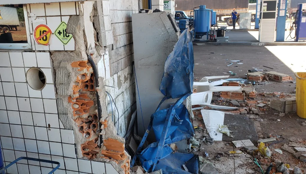 Posto de combustíveis fica localizado na BR 343