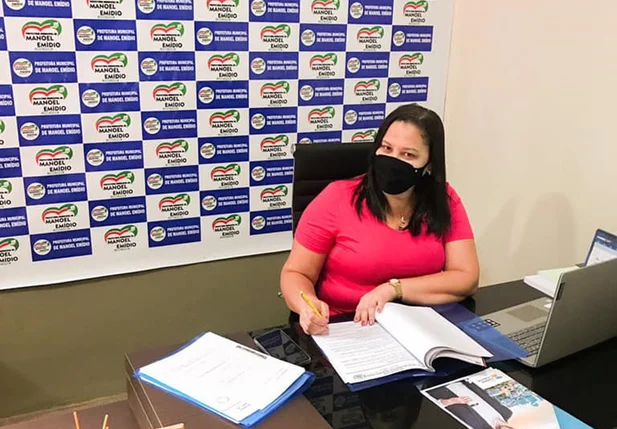 Prefeita Claudia Medeiros