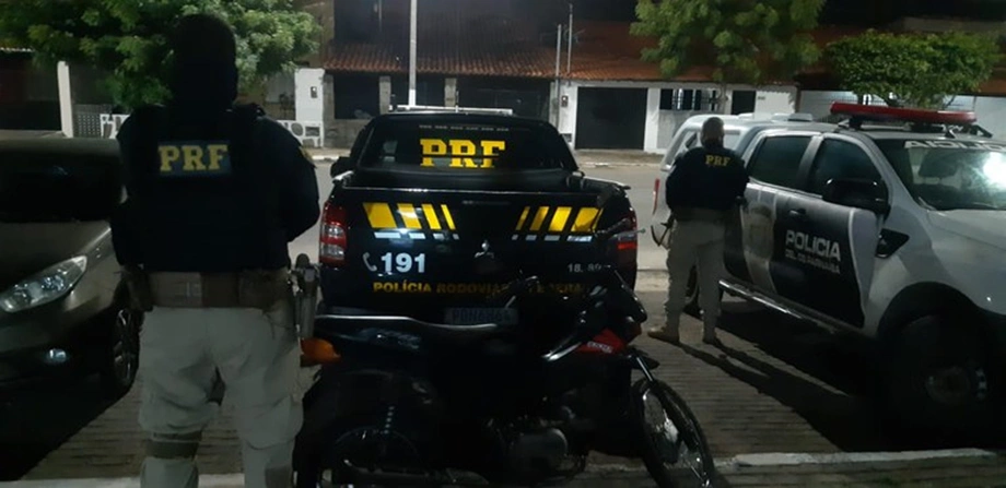 PRF recupera veículo na BR 343