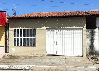 Residência onde Edilson foi baleado no Parque Afonso Gil