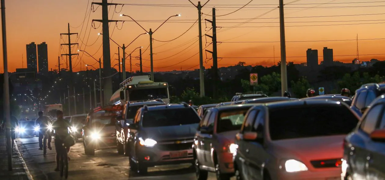 Trânsito ficou congestionado na BR 343