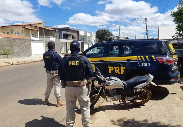 A prisão aconteceu na BR 316 em Picos