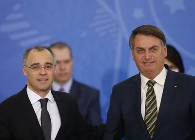 André Mendonça e Jair Bolsonaro
