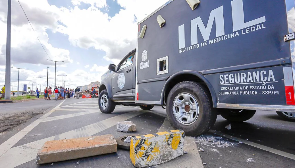Carro do IML