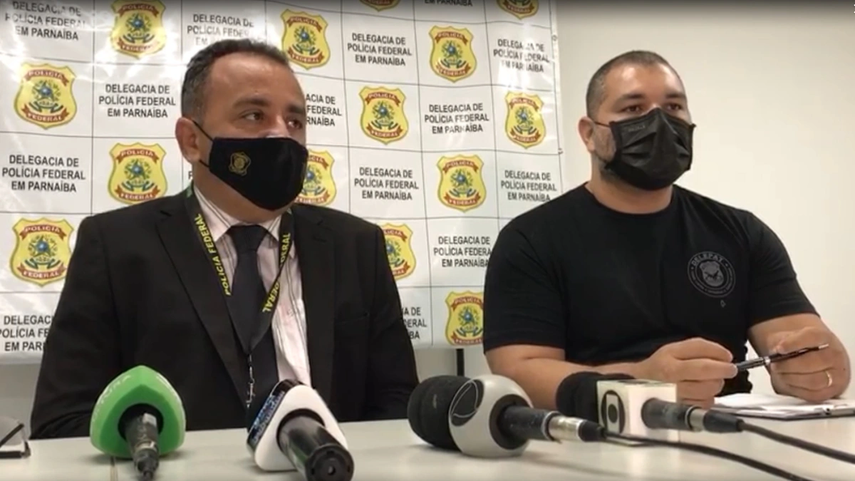 Chefe da PF em Parnaíba Carlos Alberto e delegado Pedro Meireles