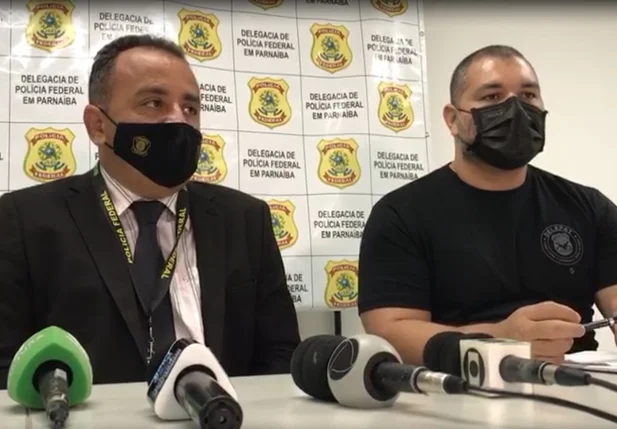 Chefe da PF em Parnaíba Carlos Alberto e delegado Pedro Meireles