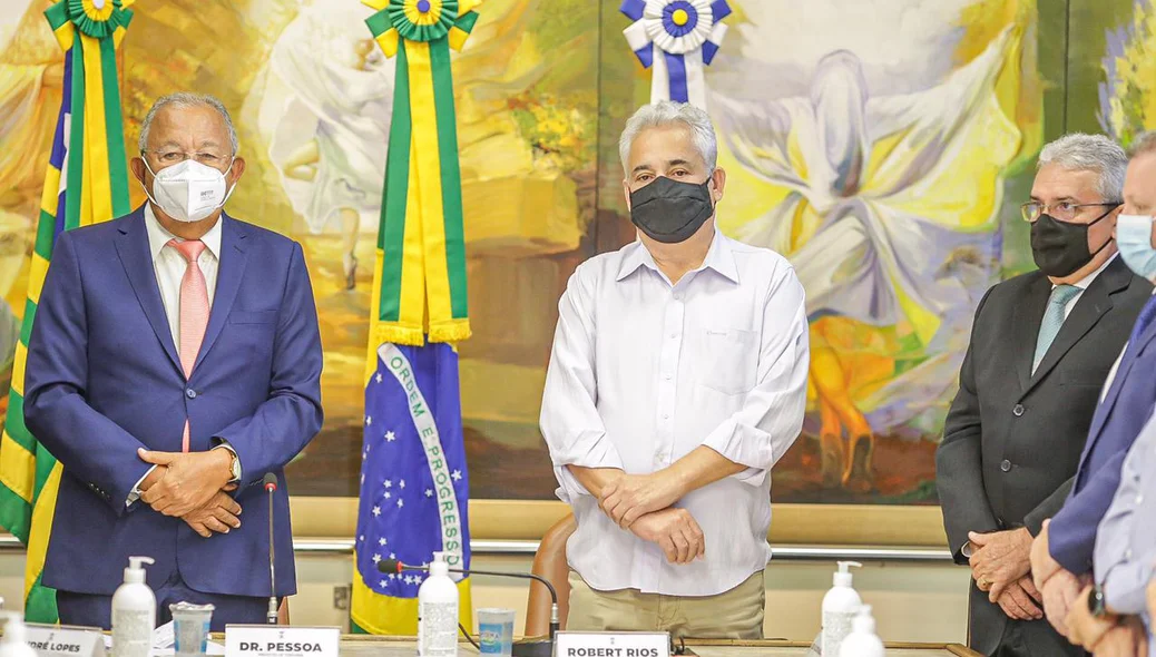 Dr. Pessoa, Robert Rios e Edvaldo Marques