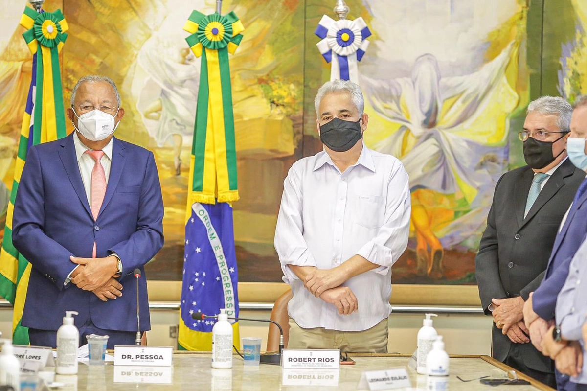 Dr. Pessoa, Robert Rios e Edvaldo Marques